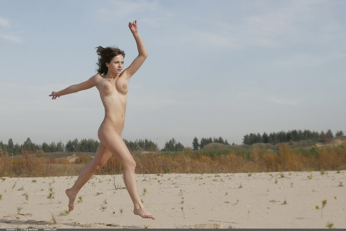 Busty nude beach teen Jennifer - 04-Jennifer-L-0080 from Domai